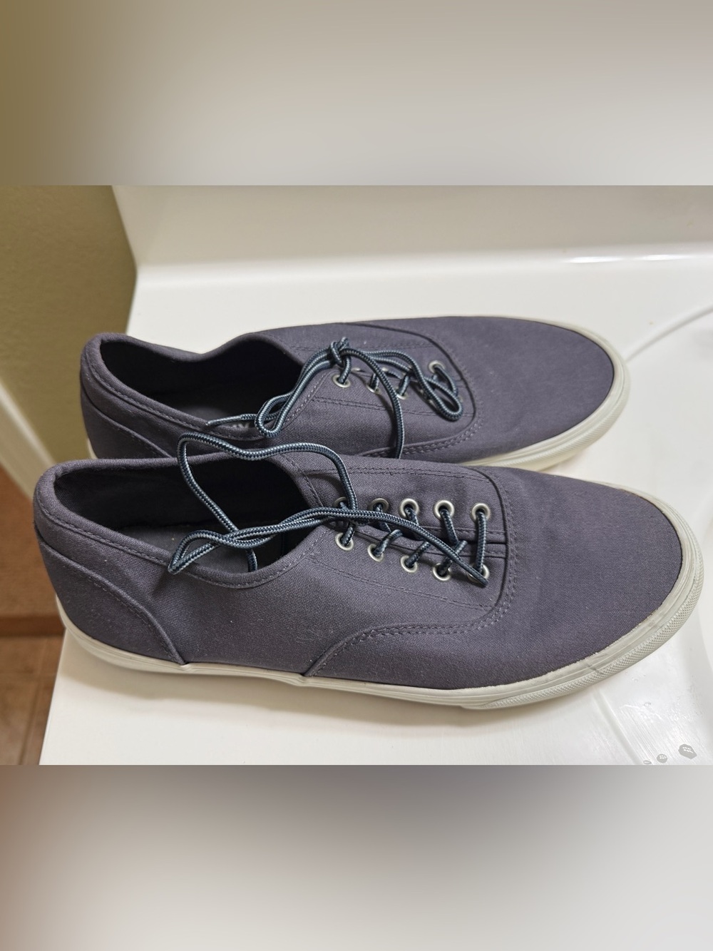 Old Navy Mens Size 9 Dark Blue Canvas Lace Up Low Top Casual Sneakers Shoes